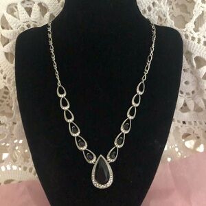 Elegant Silver Teardrop Necklace